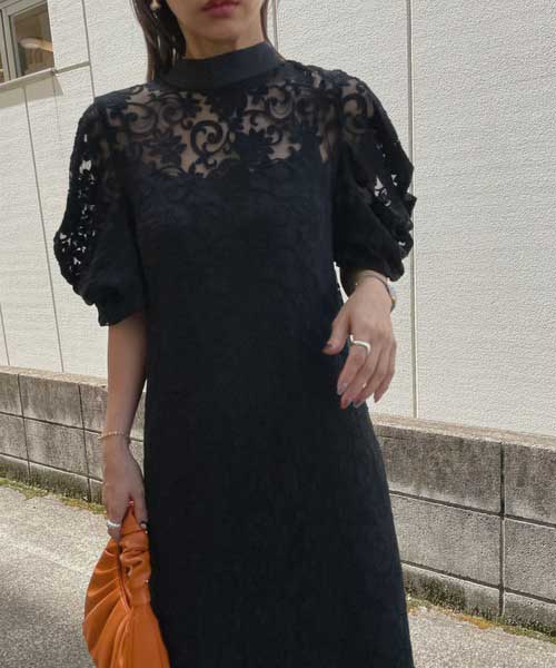 専用　2WAY DRAPE SLEEVE EMBROIDERY DRESS