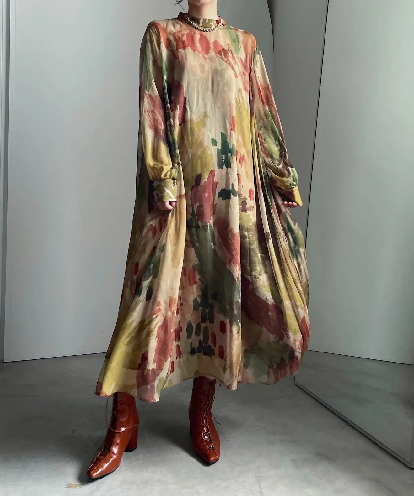 都内で WILLOW Mサイズ】UND PAINT VINTAGE（アメリ Ameri DRESS ワンピース