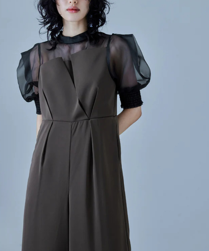 niana 二アナイレギュラーカッターコンビネゾンMサイズ niana 二アナイレギュラーカッターコンビネゾンMサイズ 年末特別価格