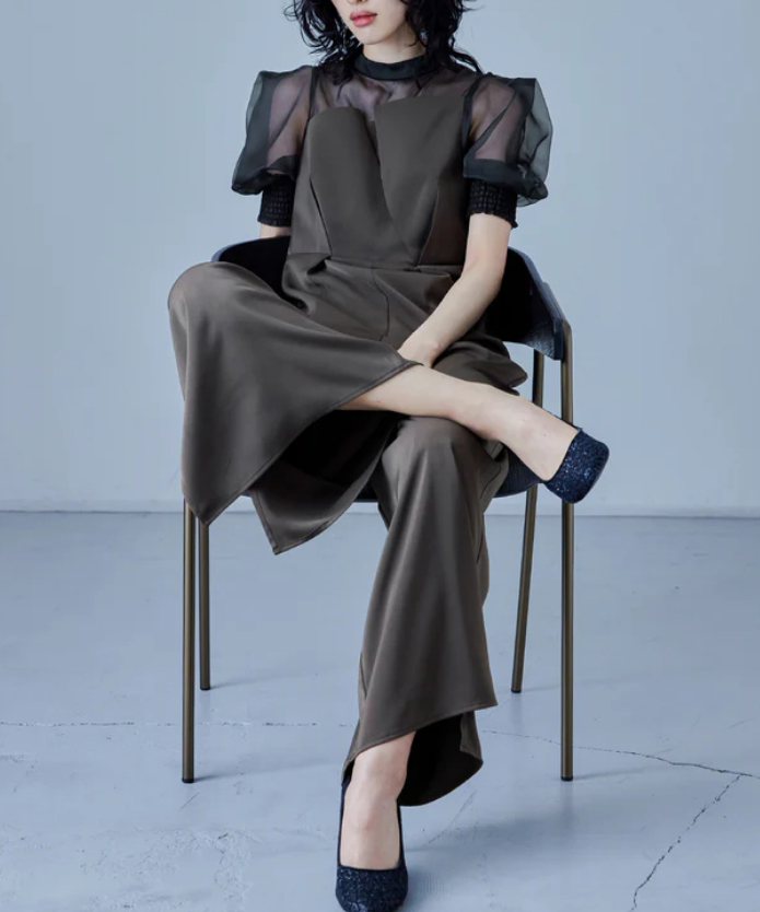 niana 二アナイレギュラーカッターコンビネゾンMサイズ 年末特別価格