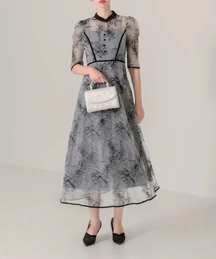 Leja（レジャ） 【Sサイズ】配色パピングプチハイネック花柄刺繍ラメレースロング丈ドレスワンピース