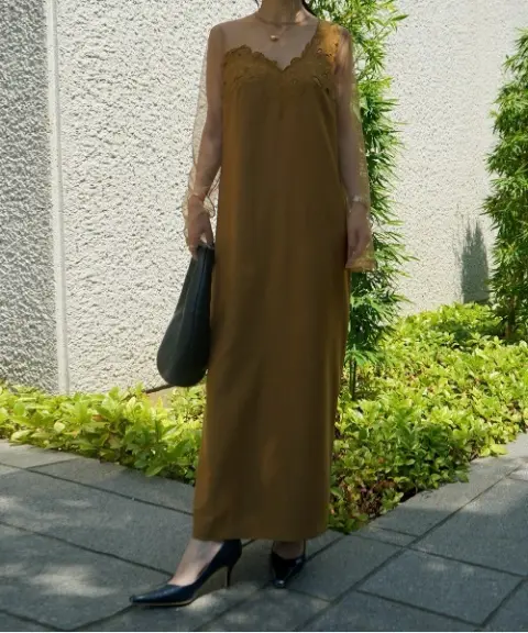 Ameri VINTAGE（アメリヴィンテージ） 【Mサイズ】UND RENEE CUTWORK DRESS